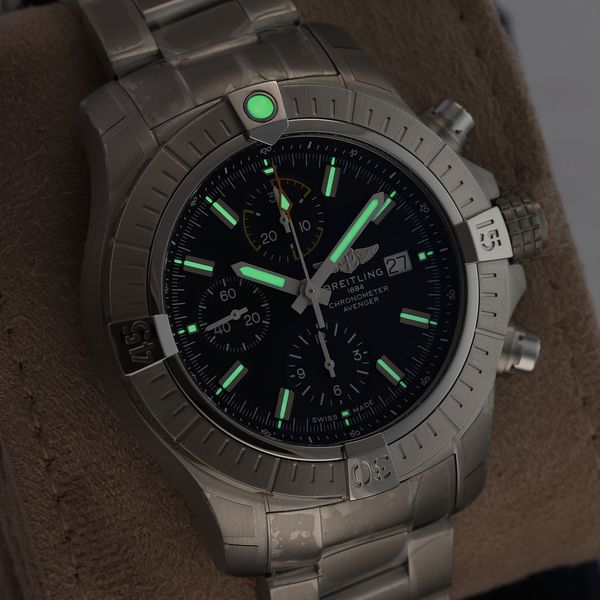 Breitling Avenger Chronograph 45 A13317